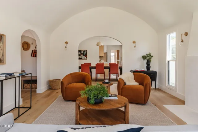 $1,198,000 | 4822 6th Avenue, Los Angeles, CA 90043