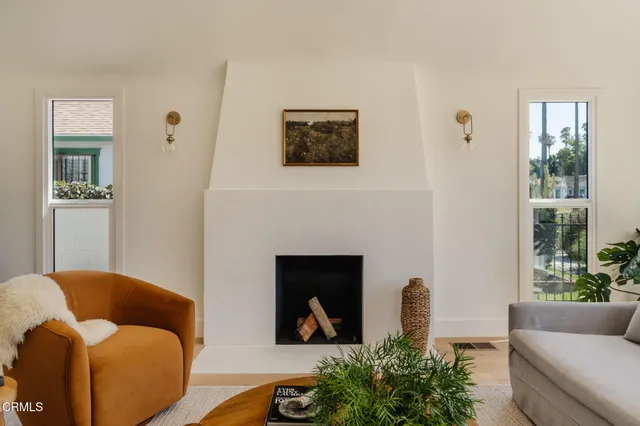 $1,198,000 | 4822 6th Avenue, Los Angeles, CA 90043