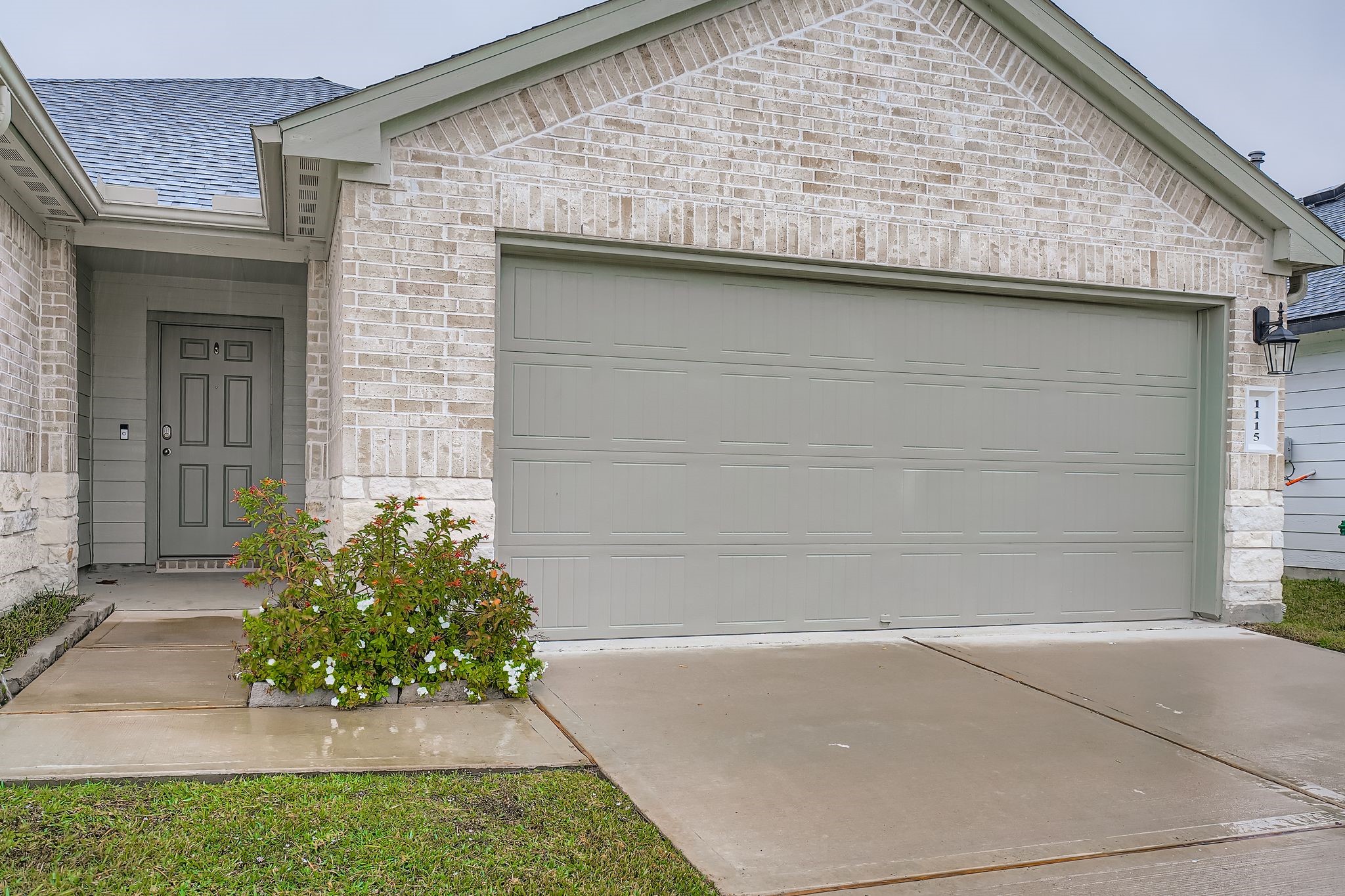 1115 Lipizzan Lane Rosharon, TX 77583 - Photo 3 of 28