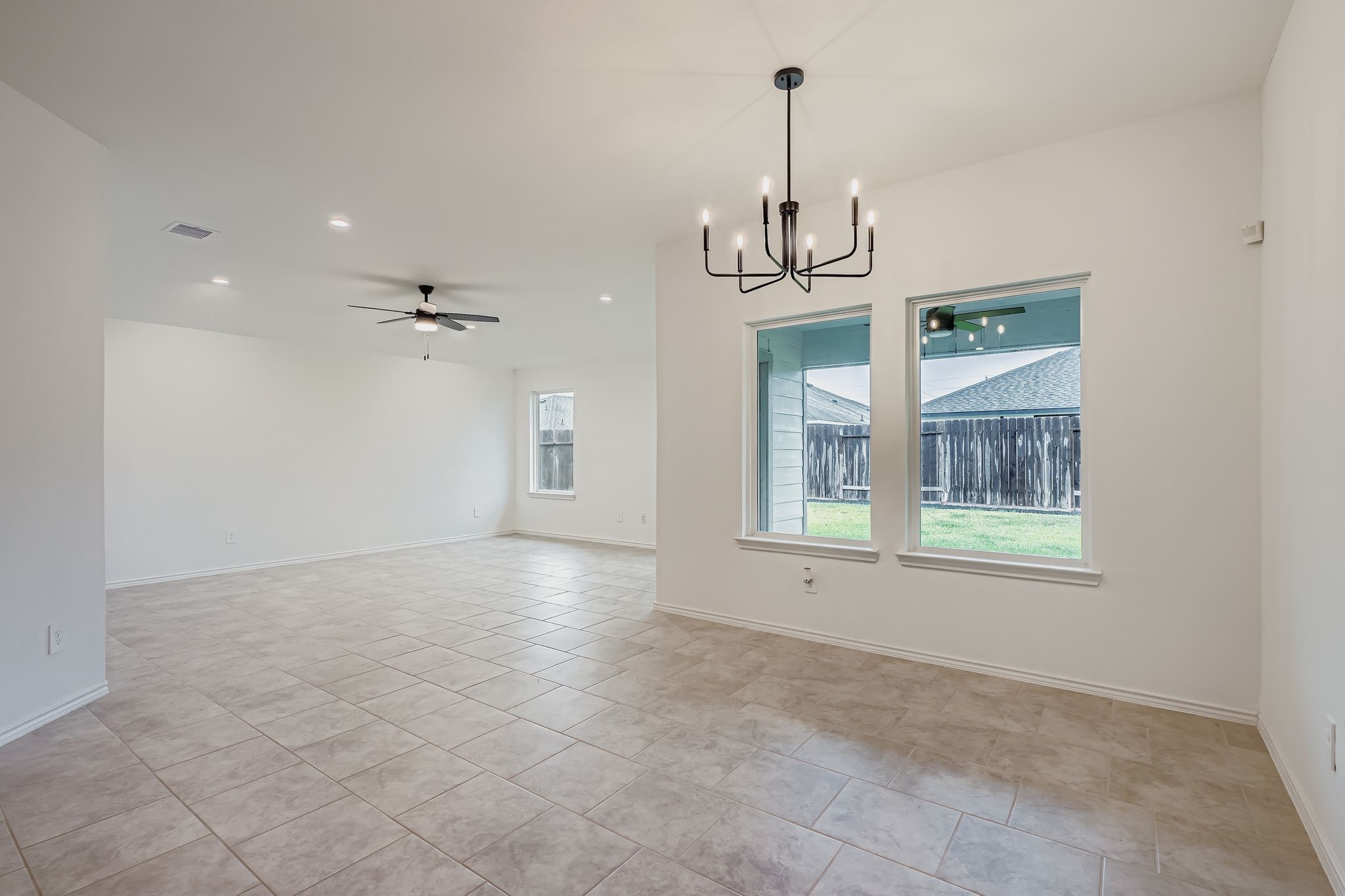 1115 Lipizzan Lane Rosharon, TX 77583 - Photo 9 of 28