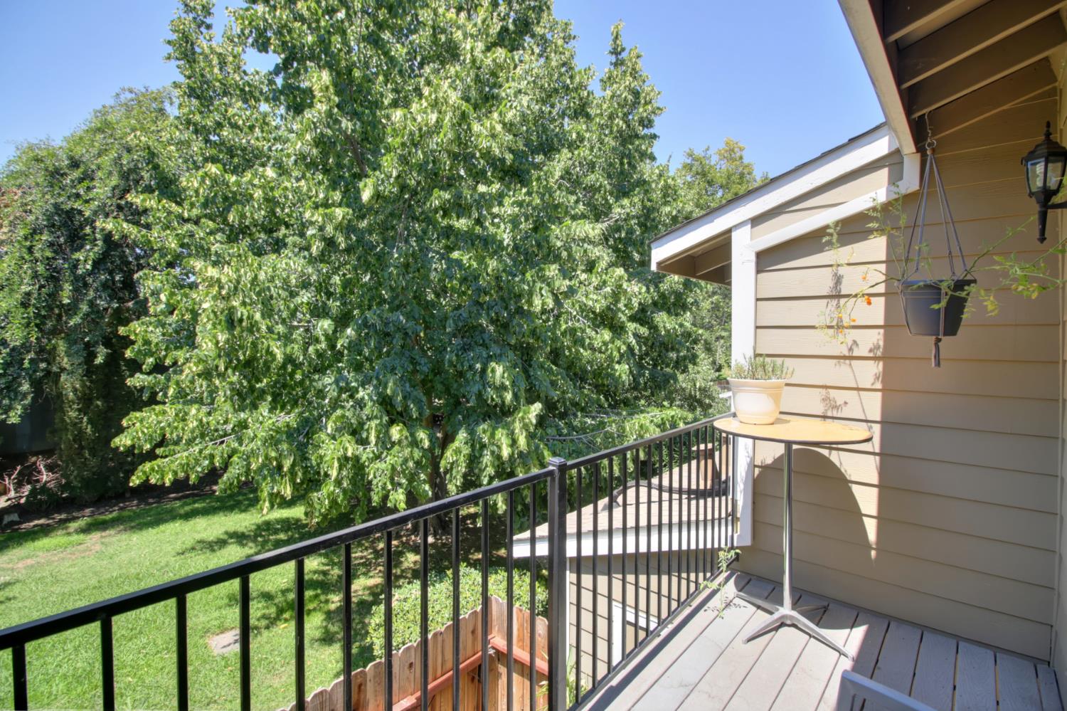 6114 Shadow Lane Citrus Heights, CA 95621 - Photo 14 of 56 a view of a balcony with wooden stairs