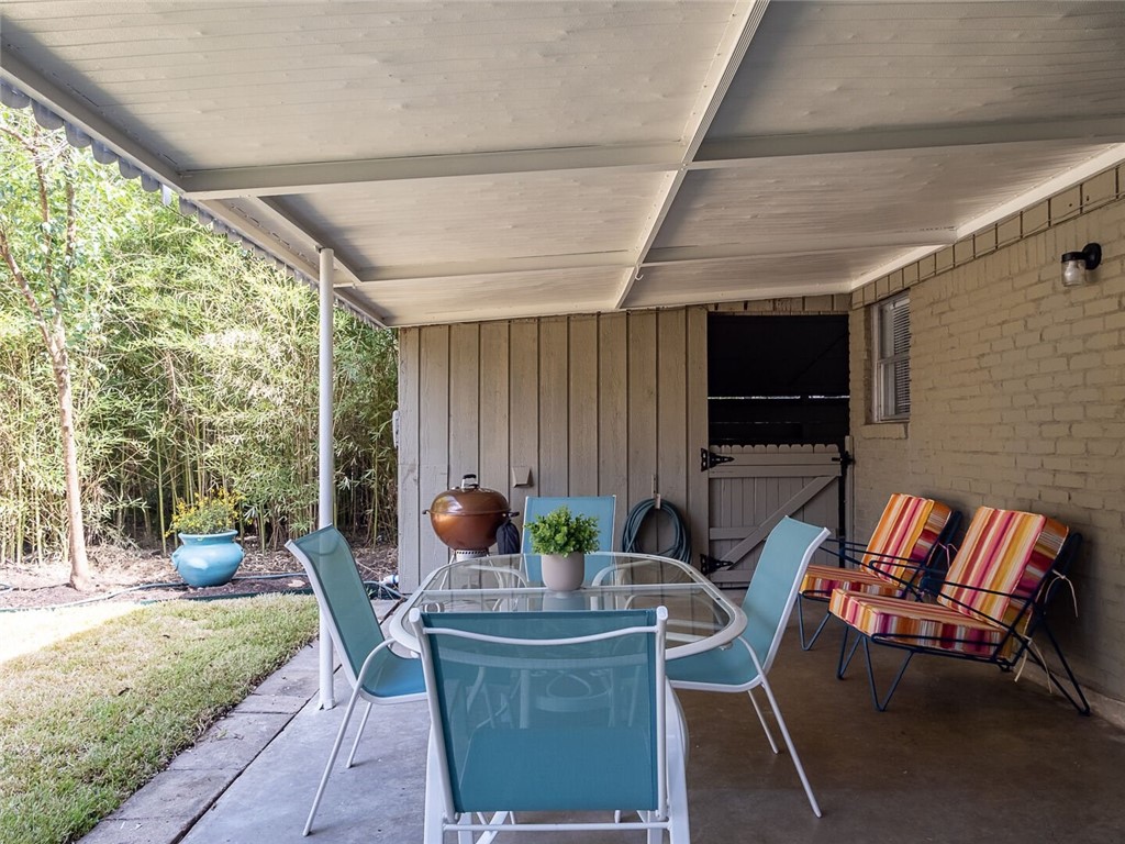 2000 Vista Lane Austin, TX 78703 - Photo 15 of 18