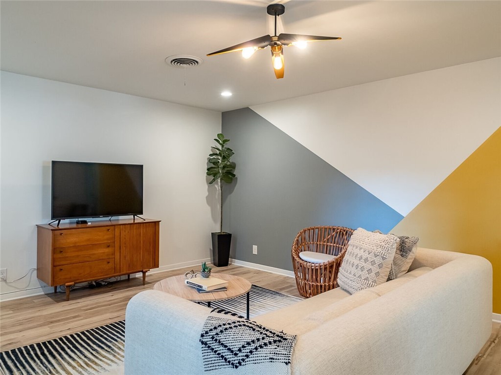 2000 Vista Lane Austin, TX 78703 - Photo 6 of 18