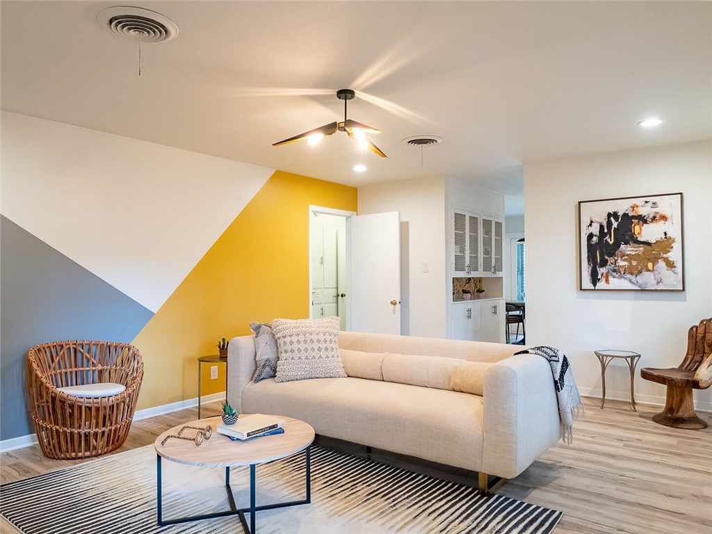 2000 Vista Lane Austin, TX 78703 - Photo 8 of 18