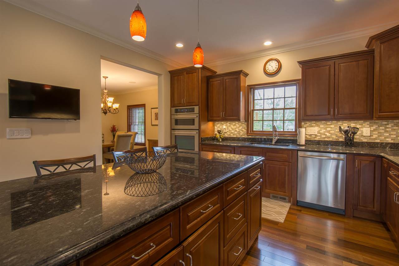 305 South Reisner Road Bloomington, IN 47401 - Photo 9 of 36