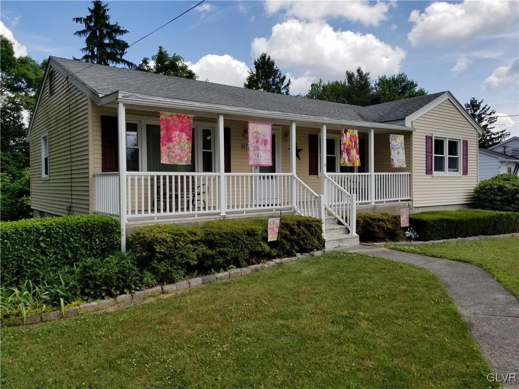 673 Locke Heights Road Bangor, PA 18013 - Photo 3 of 50 Gallery Image 3