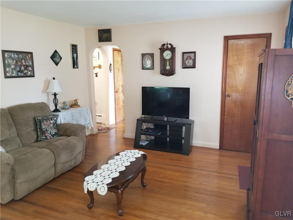 673 Locke Heights Road Bangor, PA 18013 - Photo 6 of 50 Gallery Image 6
