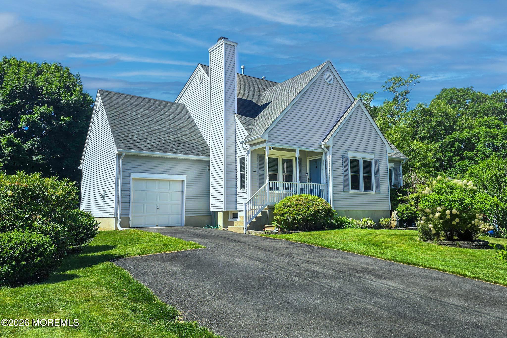 137 Bowline Road Manahawkin, NJ 08050 - Photo 3 of 36 03-2