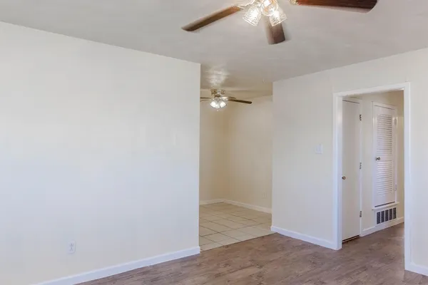 $975 | 3221 33rd Street, Unit A, Lubbock, TX 79410