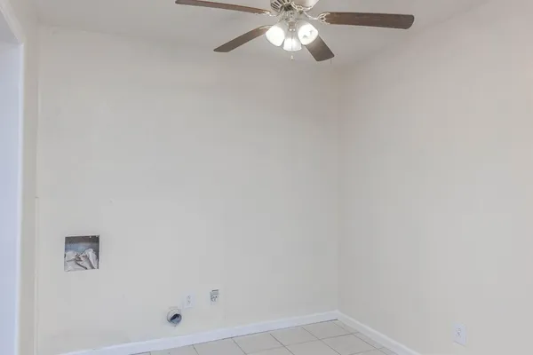 $975 | 3221 33rd Street, Unit A, Lubbock, TX 79410