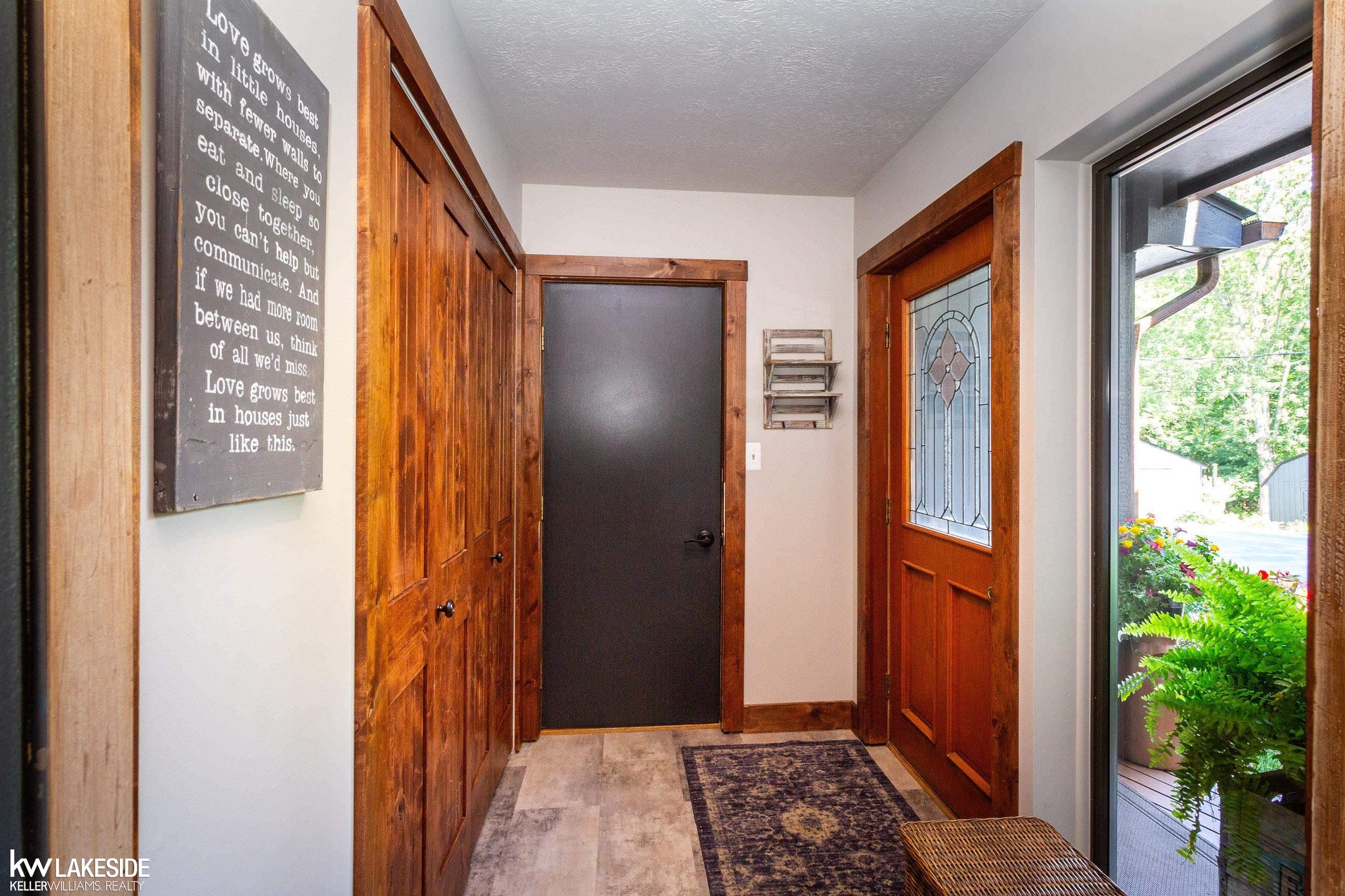 845 East Leonard Road Leonard, MI 48367 - Photo 7 of 61 50121218-6.JPG