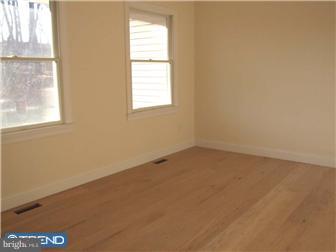 426 Creamery Road Quakertown, PA 18951 - Photo 8 of 11 Living Room