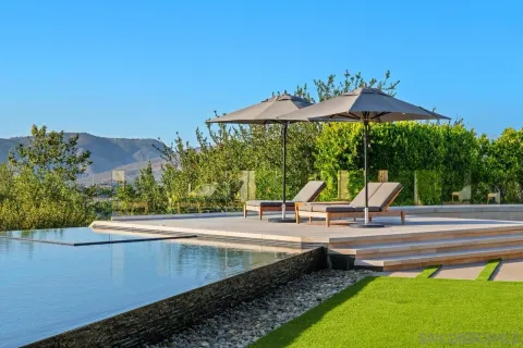 $6,995,000 | 8084 Entrada De Luz East, San Diego, CA 92127