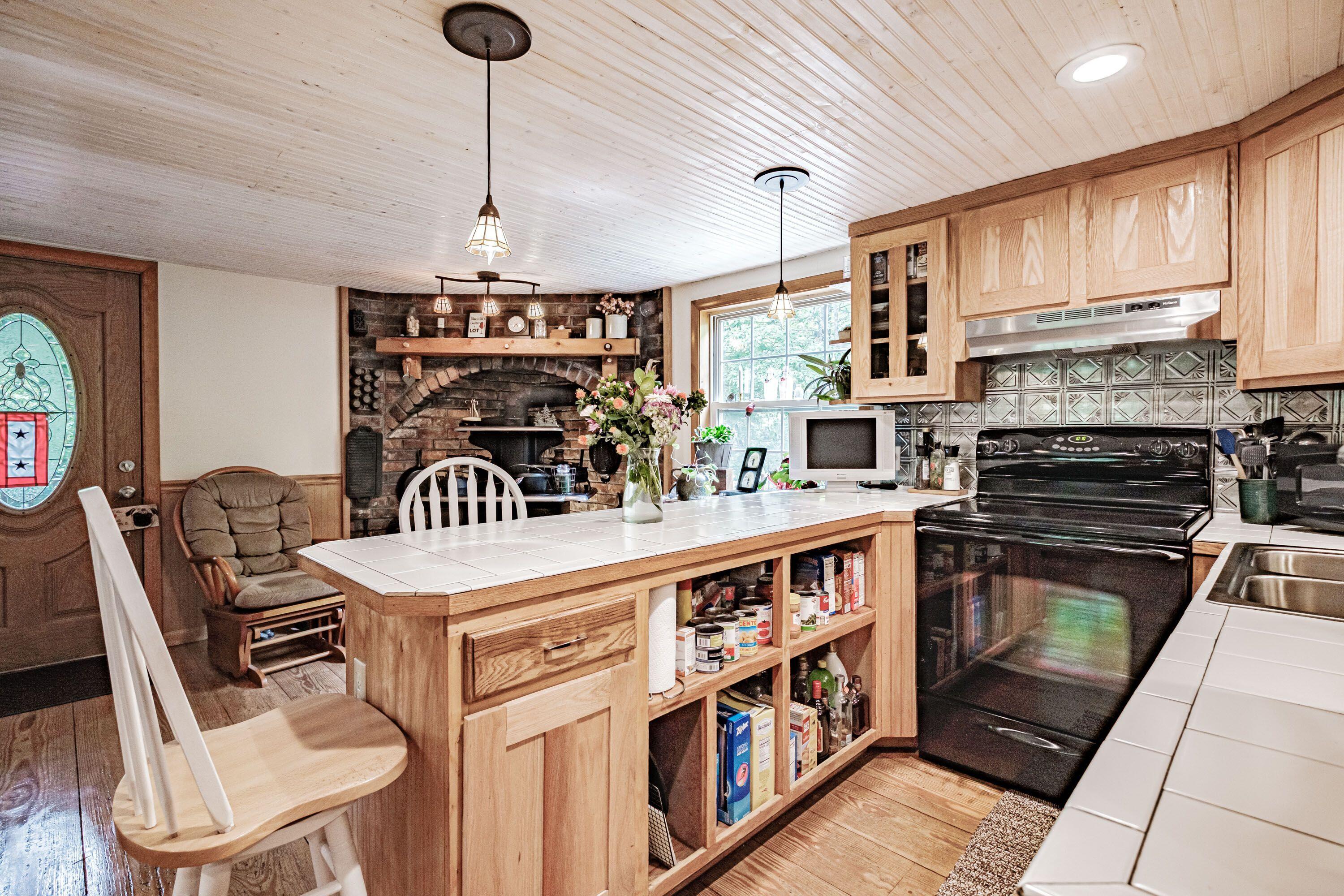 68 Old Portland Road North Waterboro, ME 04061 - Photo 9 of 41 Mike and Lisa 9