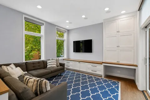 $1,450,000 | 2751 North Greenview Avenue, Unit A, Chicago, IL 60614