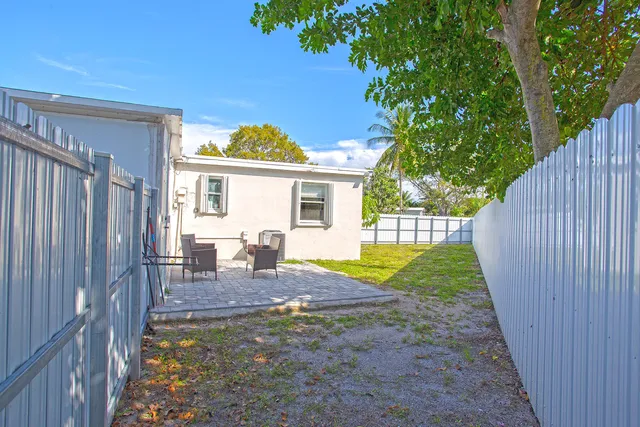 $405,900 | 5241 Northeast 16th Terrace, Pompano Beach, FL 33064