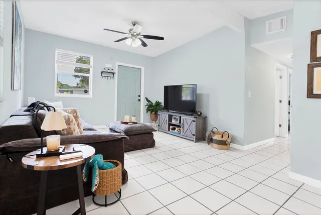 $405,900 | 5241 Northeast 16th Terrace, Pompano Beach, FL 33064