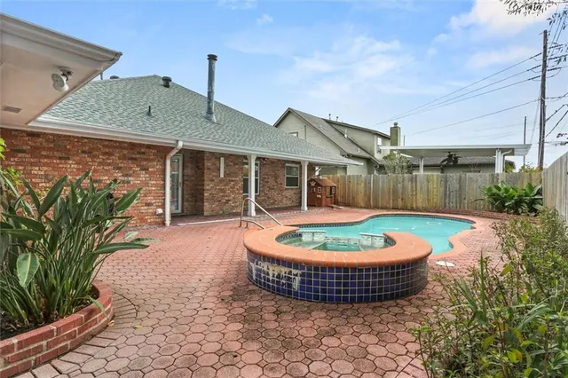 $365,000 | 3505 Lake Trail Drive, Kenner, LA 70065