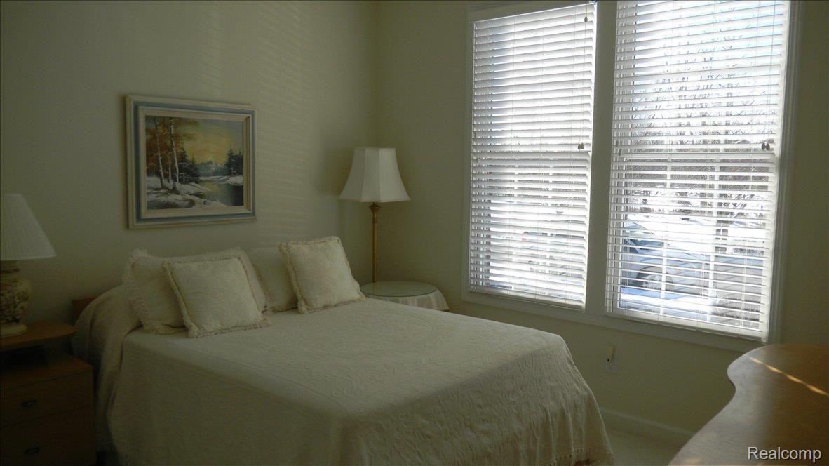 5043 Belmonte Drive, Unit 65 Rochester, MI 48306 - Photo 14 of 25 2nd Bedroom