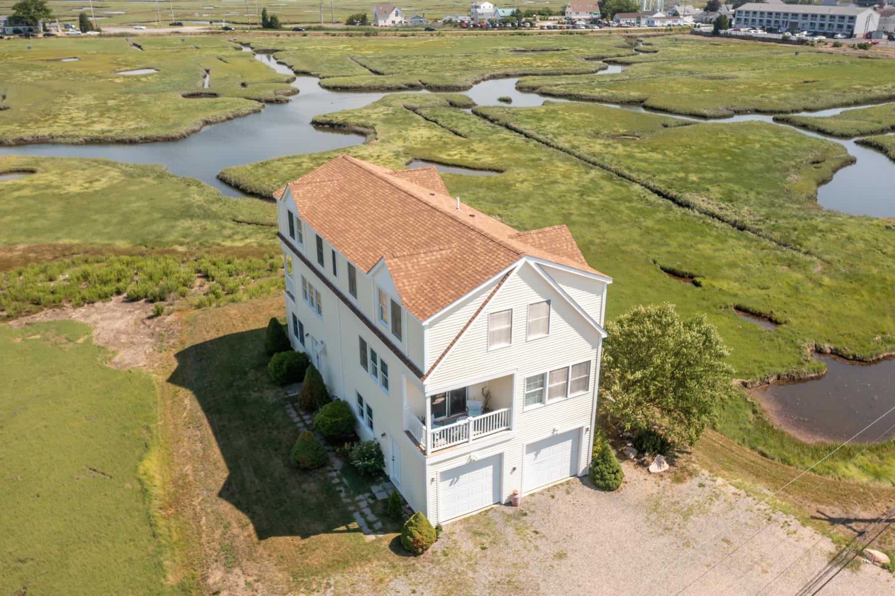 90 Island Path, Unit B Hampton, NH 03842 - Photo 2 of 30