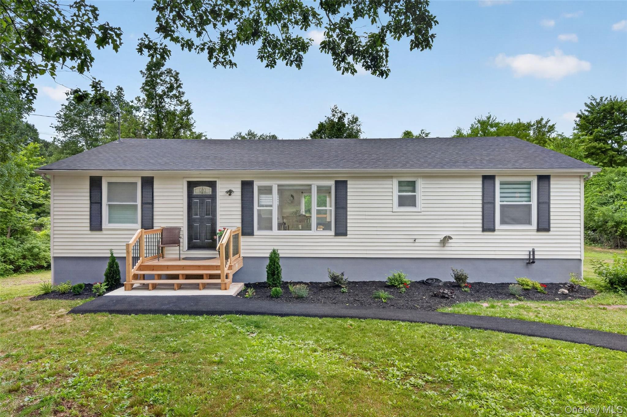 140 Rabbit Run Road Clintondale, NY 12515 - Photo 2 of 36