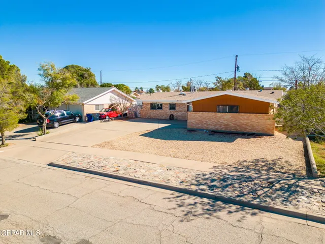 a view of a terrace view