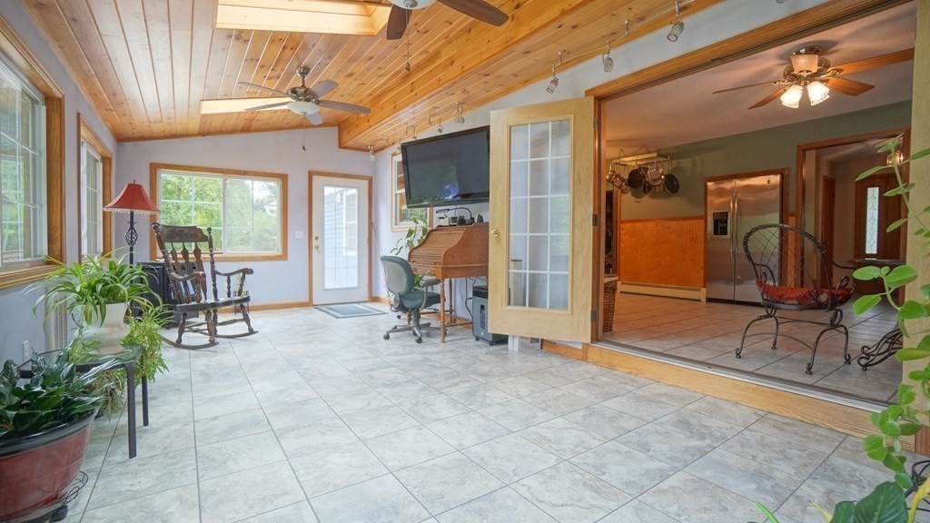 810 Bay Road Belchertown, MA 01007 - Photo 17 of 40