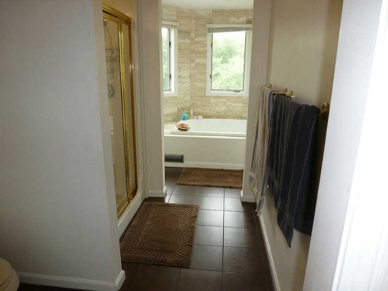 1405 Hill Farm Road Coventry, RI 02816 - Photo 15 of 25 Master Bath/Spa.