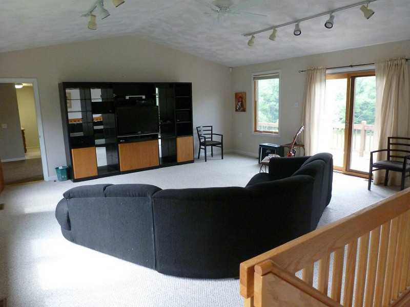 1405 Hill Farm Road Coventry, RI 02816 - Photo 9 of 25 Den/Family/Great Room.