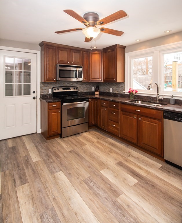 5 Judith Road Worcester, MA 01602 - Photo 7 of 31 Gallery Image 7