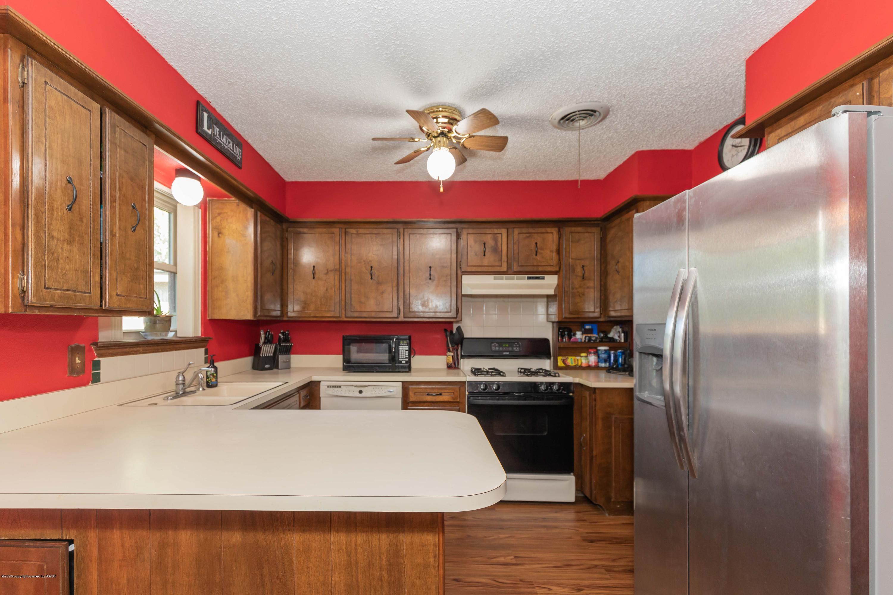5336 Whitney Lane Amarillo, TX 79110 - Photo 14 of 38 KITCHEN VIEW 4