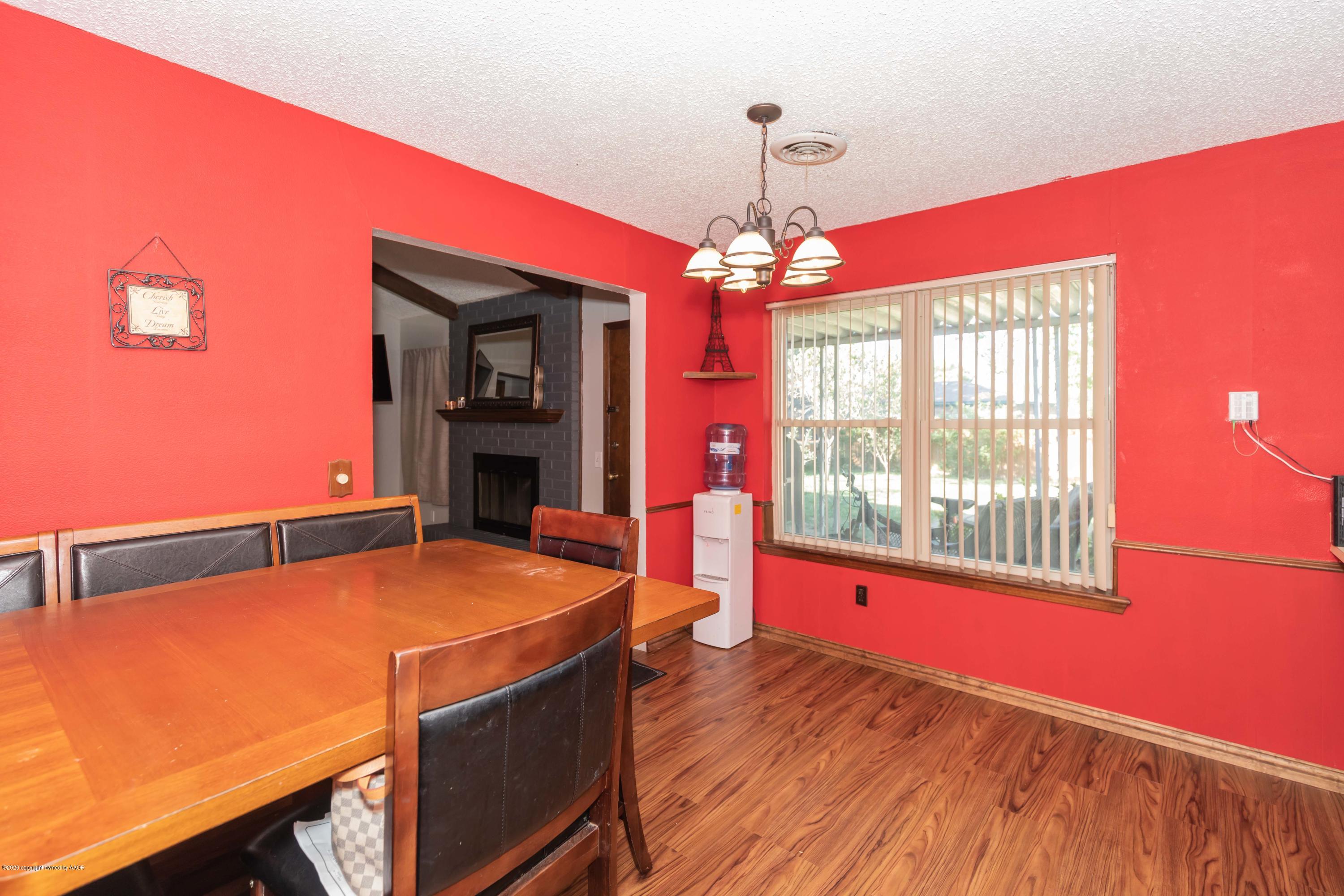 5336 Whitney Lane Amarillo, TX 79110 - Photo 10 of 38 DINING VIEW 2
