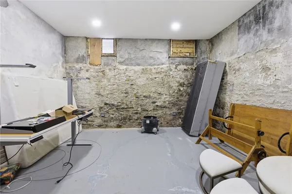 $1,349,995 | 40 Sycamore Street, Providence, RI 02909