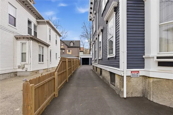 $1,349,995 | 40 Sycamore Street, Providence, RI 02909