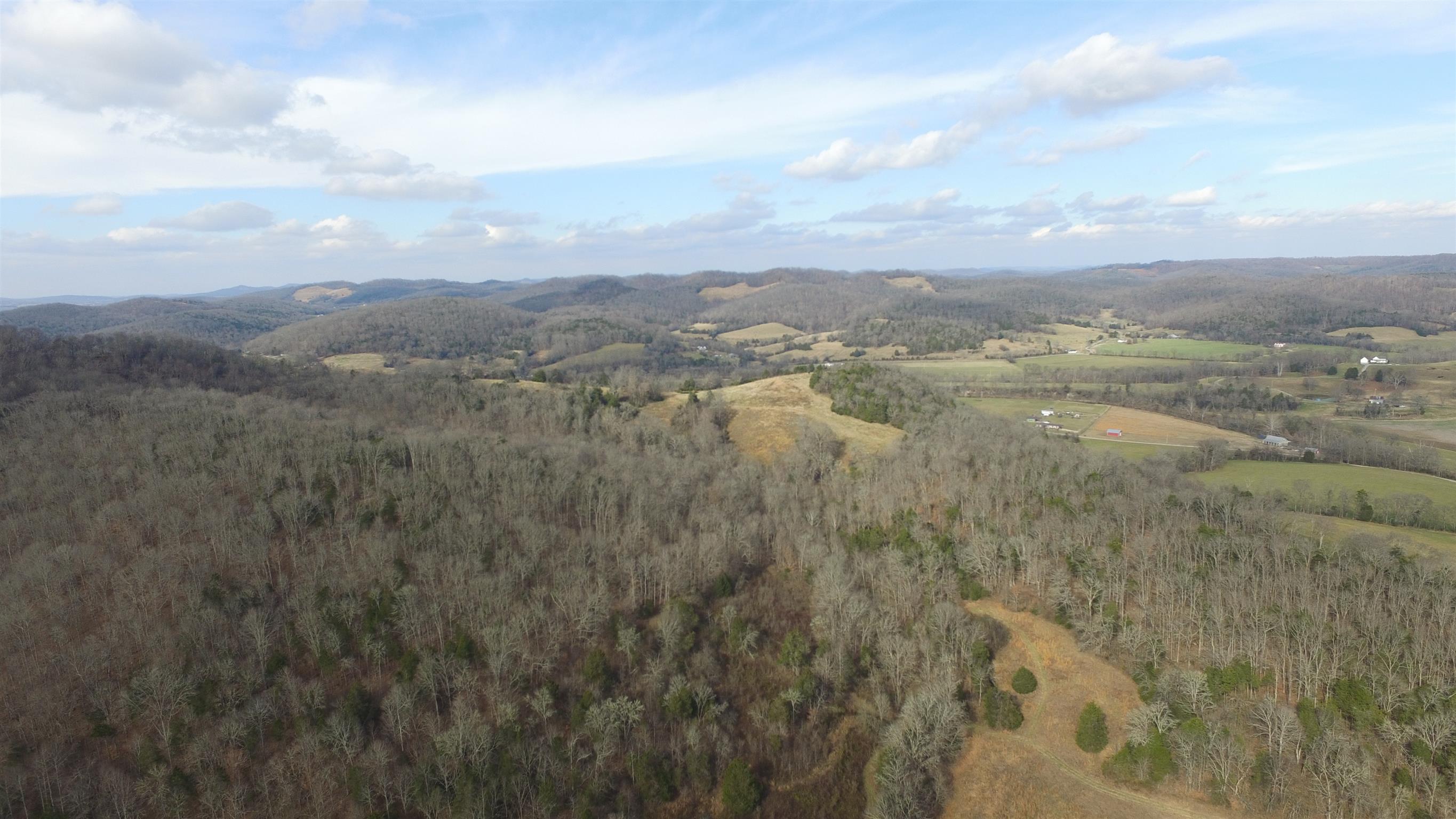 2663 Oakley Road Liberty, TN 37095 - Photo 2 of 30