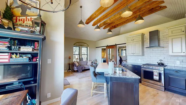 $750,000 | 836 E Highway, Richfield, ID 83349