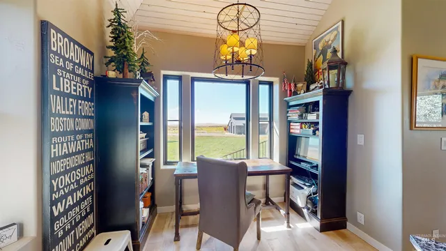 $750,000 | 836 E Highway, Richfield, ID 83349