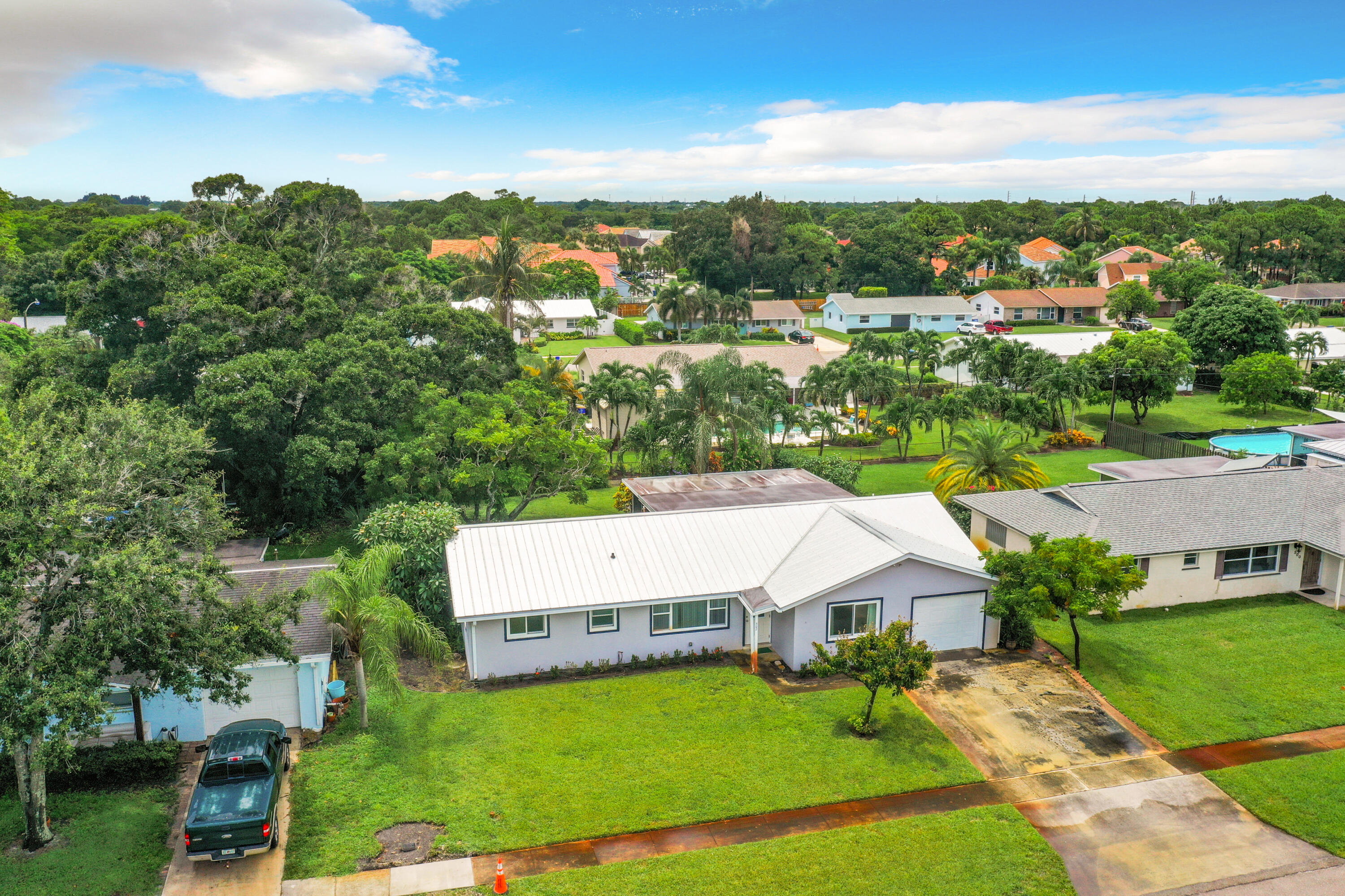 502 Circle East Jupiter, FL 33458 - Photo 4 of 55 502 Circle E-3