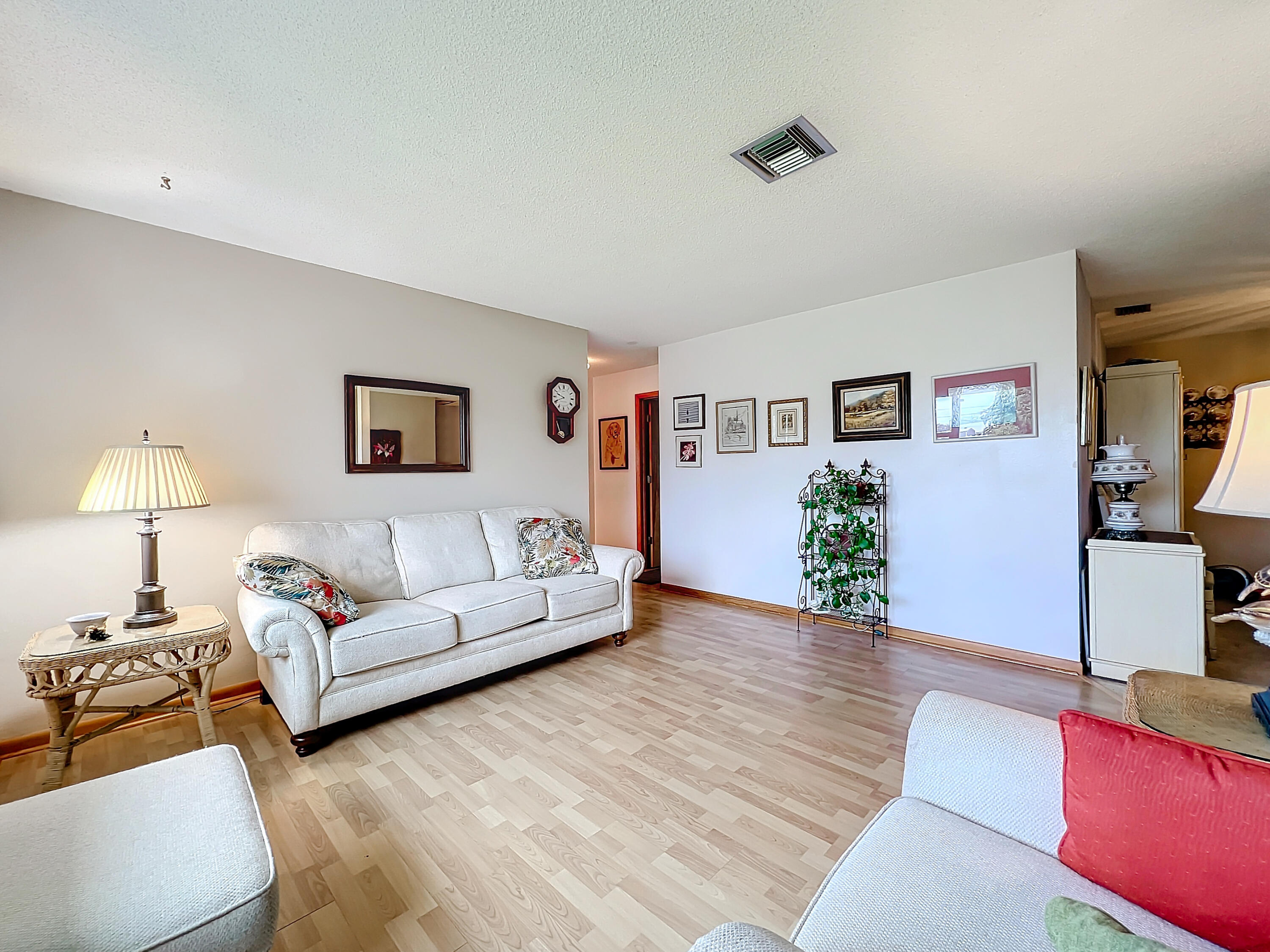 502 Circle East Jupiter, FL 33458 - Photo 7 of 55 502 Circle E-14