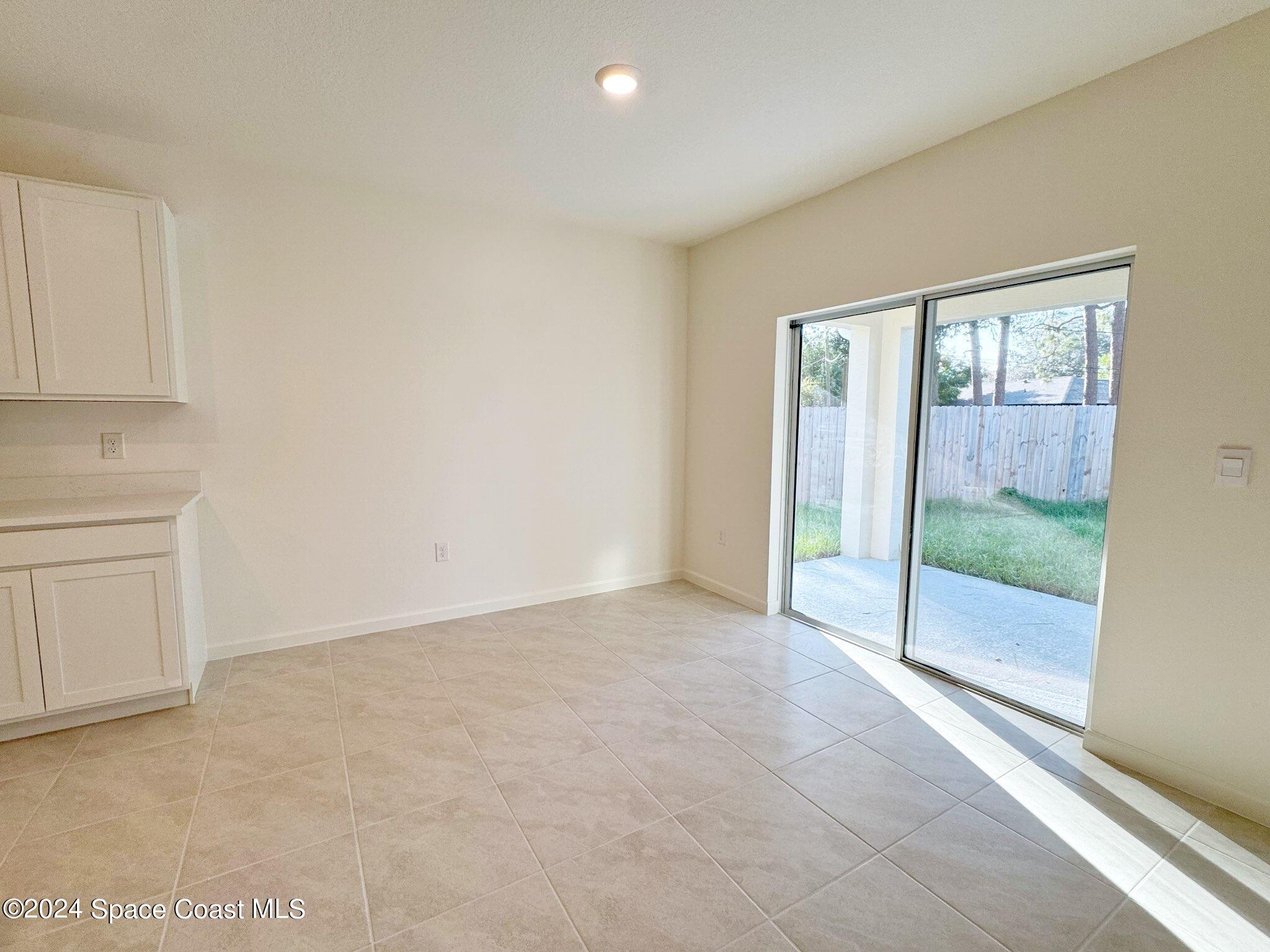 541 Koutnik Road Southeast Palm Bay, FL 32909 - Photo 12 of 46 541 Koutnik-12