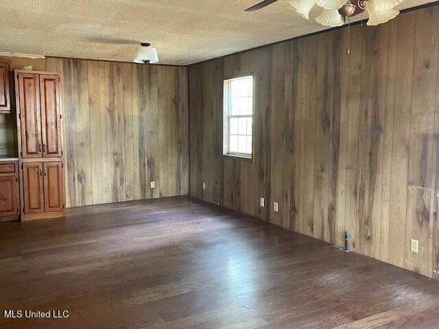 30 South Walker Road Perkinston, MS 39573 - Photo 5 of 13 IMG_4400