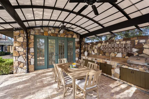 $1,999,000 | 2808-2804 Fall Creek Estates Drive, Spicewood, TX 78669