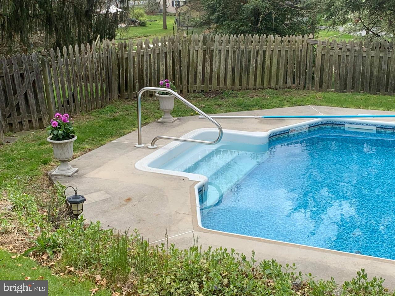 210 Hilltop Road Boiling Springs, PA 17007 - Photo 45 of 52 Gallery Image 45