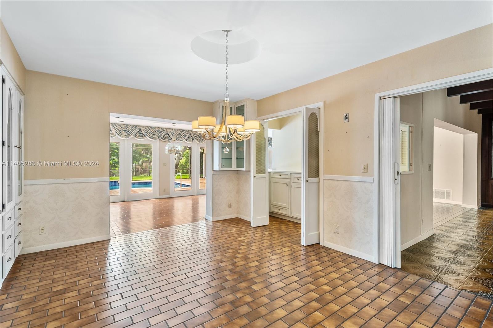 3240 North 36th Street Hollywood, FL 33021 - Photo 11 of 51