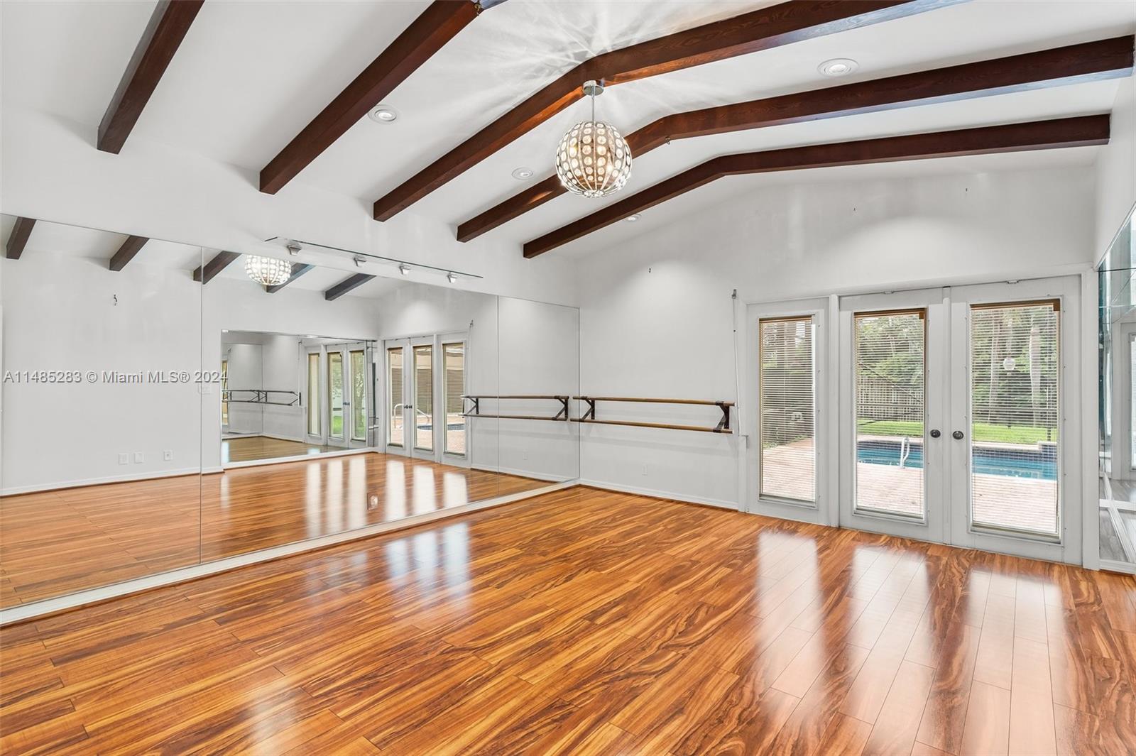 3240 North 36th Street Hollywood, FL 33021 - Photo 16 of 51