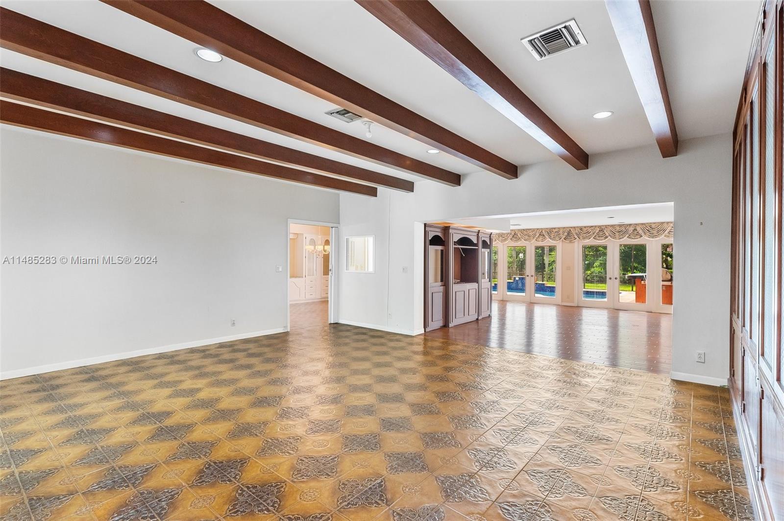 3240 North 36th Street Hollywood, FL 33021 - Photo 4 of 51