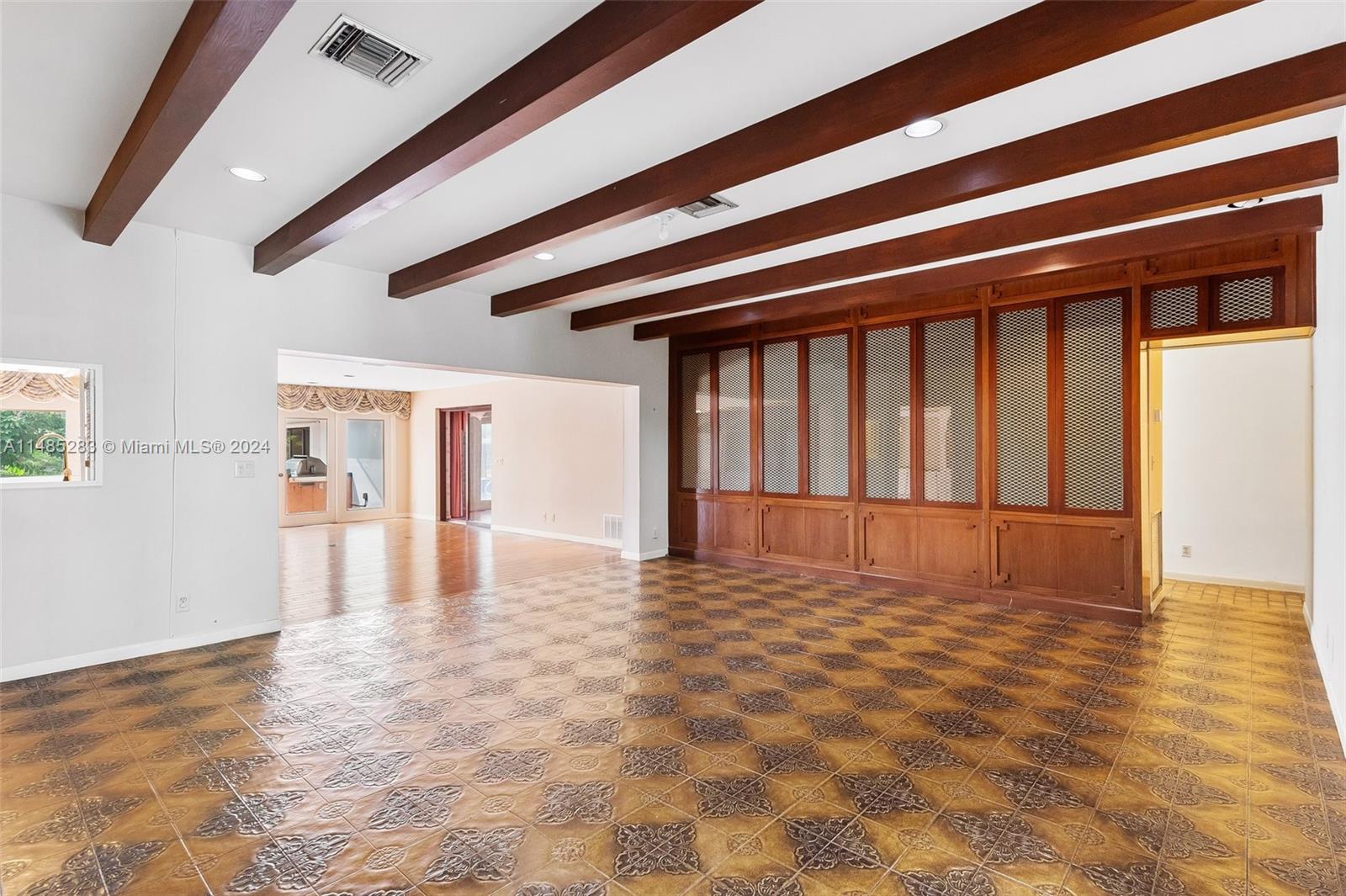 3240 North 36th Street Hollywood, FL 33021 - Photo 5 of 51