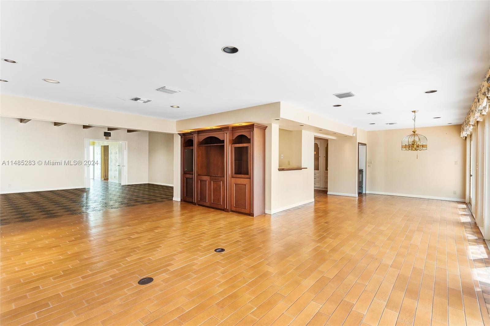 3240 North 36th Street Hollywood, FL 33021 - Photo 6 of 51