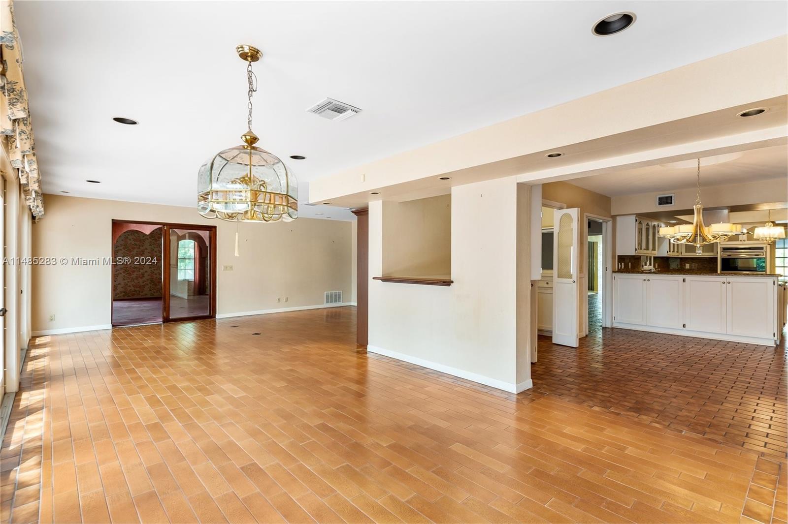 3240 North 36th Street Hollywood, FL 33021 - Photo 8 of 51