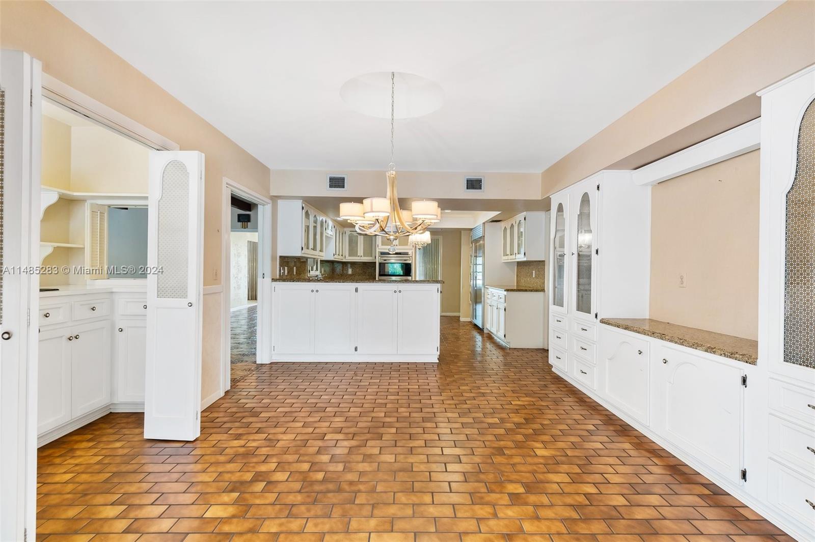 3240 North 36th Street Hollywood, FL 33021 - Photo 9 of 51